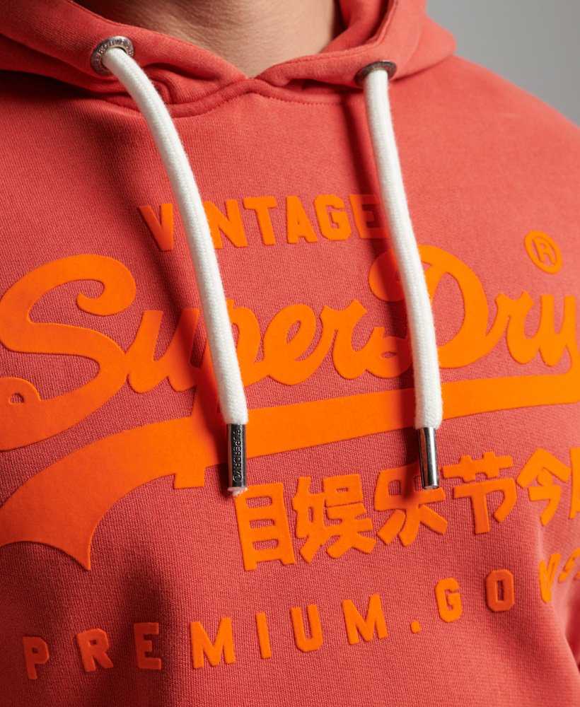 moletom com capuz vintage com logo neon em vermelho estilo americano