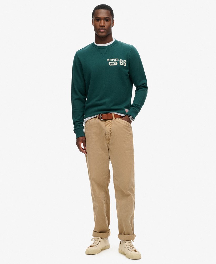 moletom esportivo estampado na cor verde pinho escuro