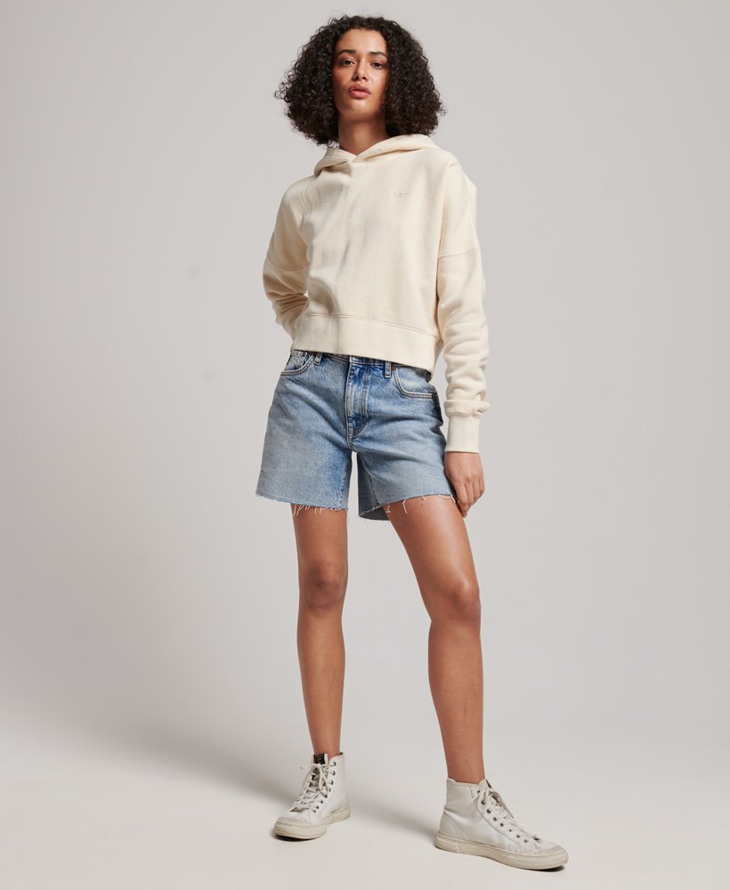 moletom cropped com lavagem especial na cor aveia.