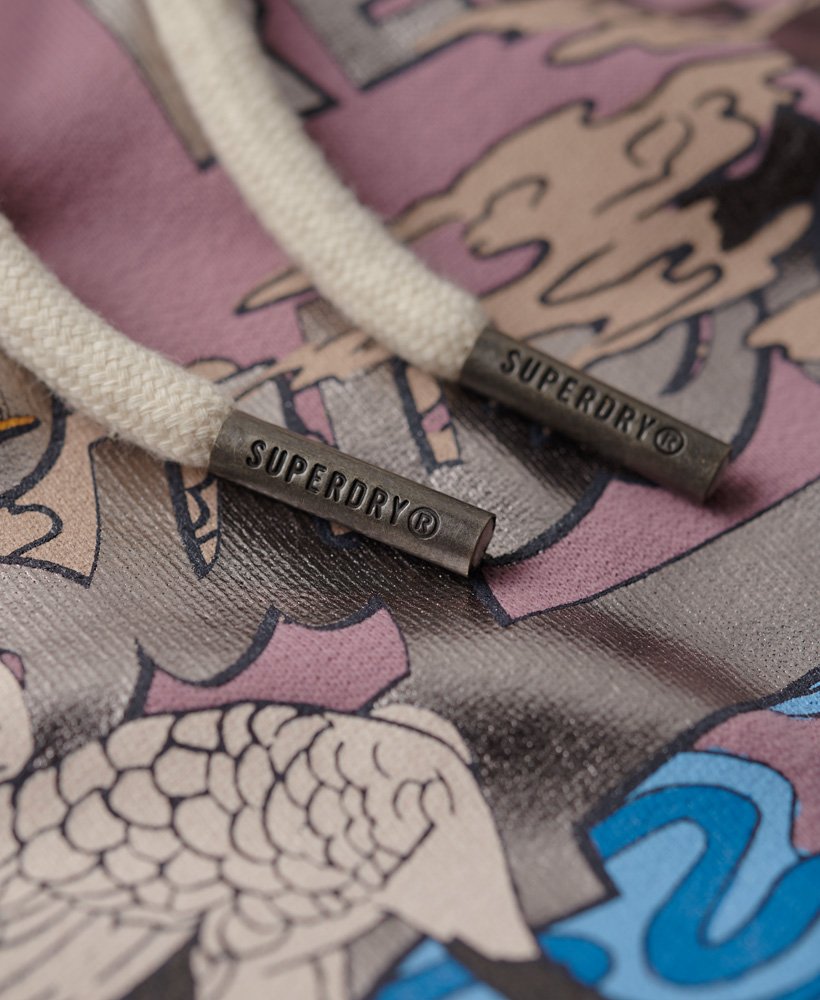 moletom com capuz e estampa vintage japonesa com logo na cor lilás dazed.