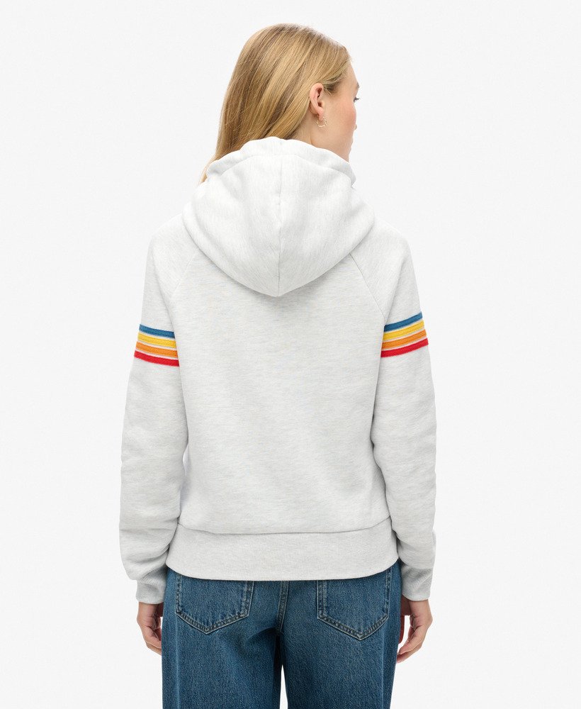 moletom com capuz e logo rainbow stripe na cor cinza mescla gelo.