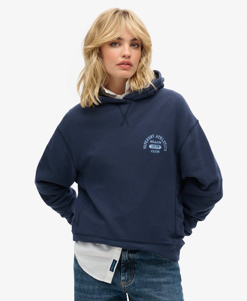 moletom com capuz athletic essentials na cor azul marinho mais intenso.