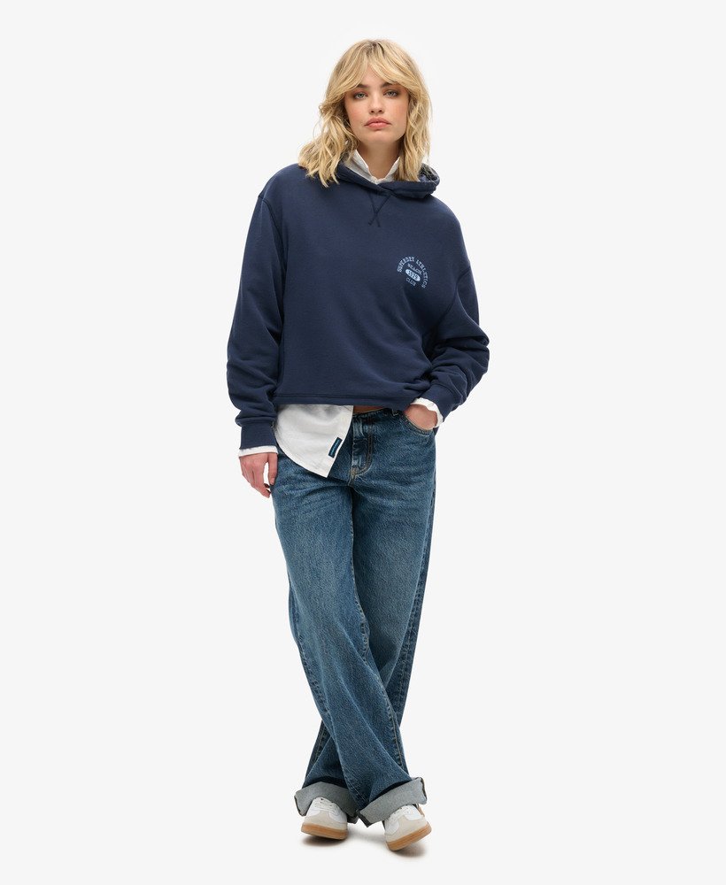 moletom com capuz athletic essentials na cor azul marinho mais intenso.