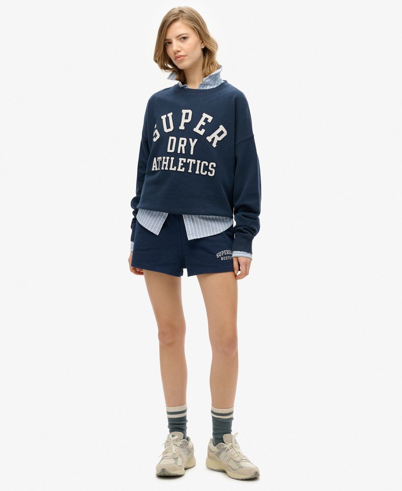 moletom athletic essentials relaxed applique na cor azul marinho mais intenso.