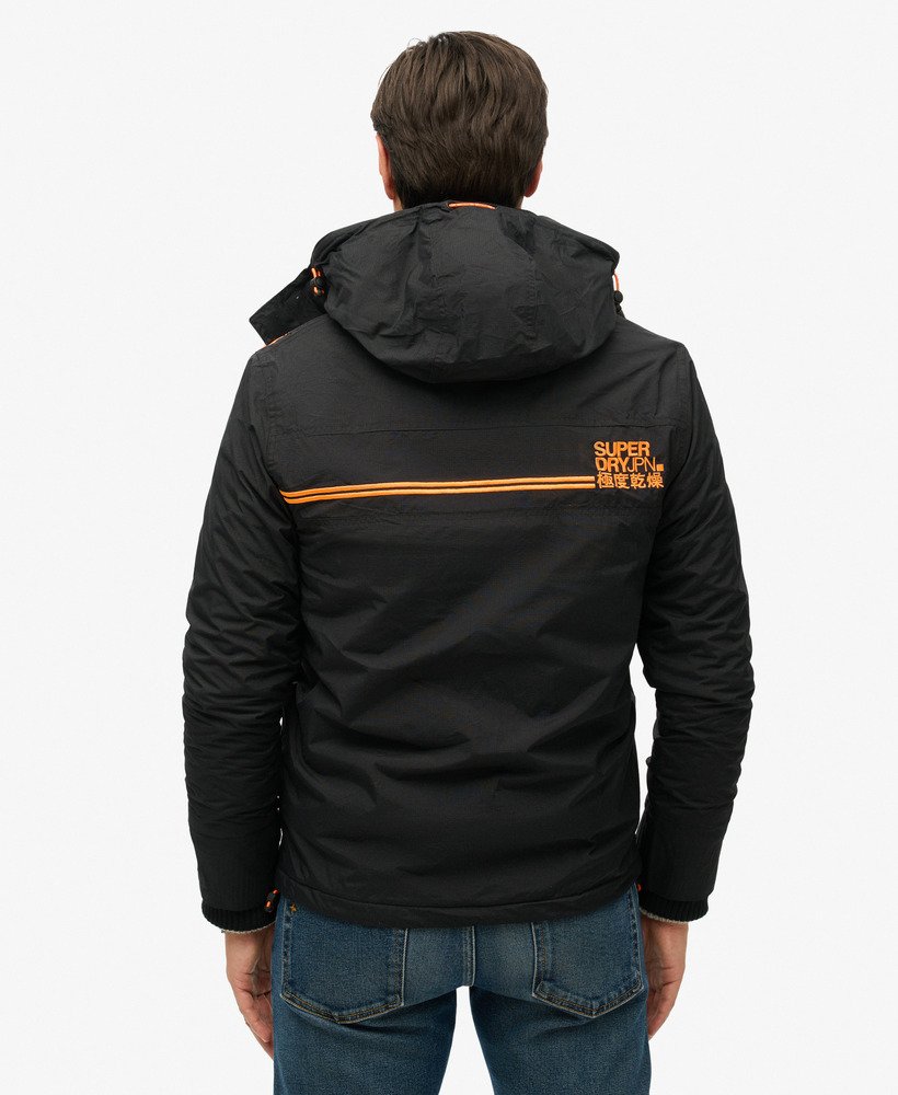 jaqueta corta-vento arctic sd com capuz e zíper frontal na cor pretolaranja fluorescente