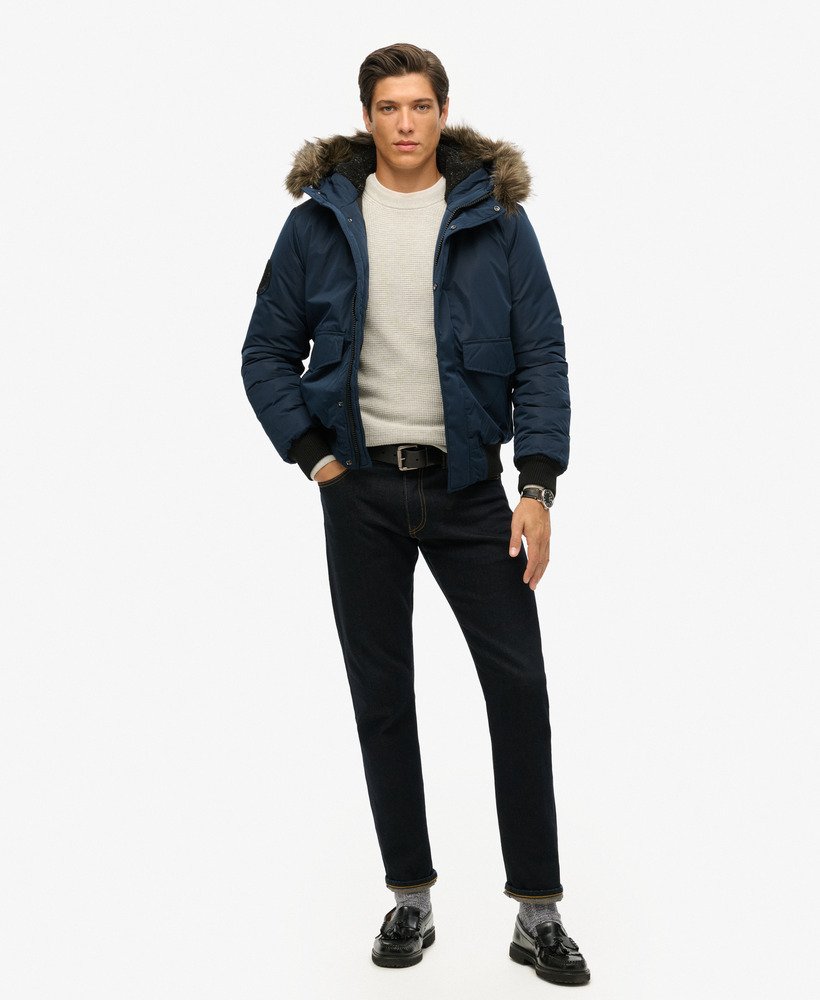 jaqueta bomber everest na cor azul marinho náutico.