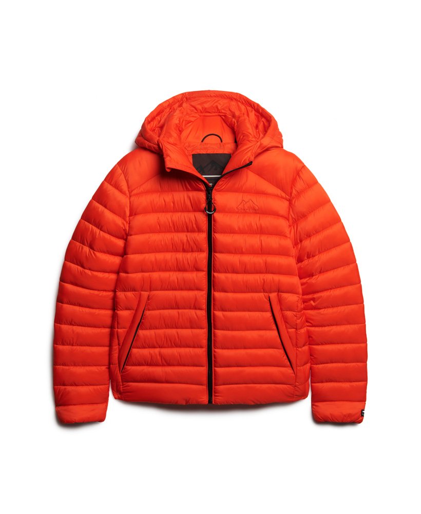 jaqueta acolchoada com capuz fuji sport na cor laranja vibrante.