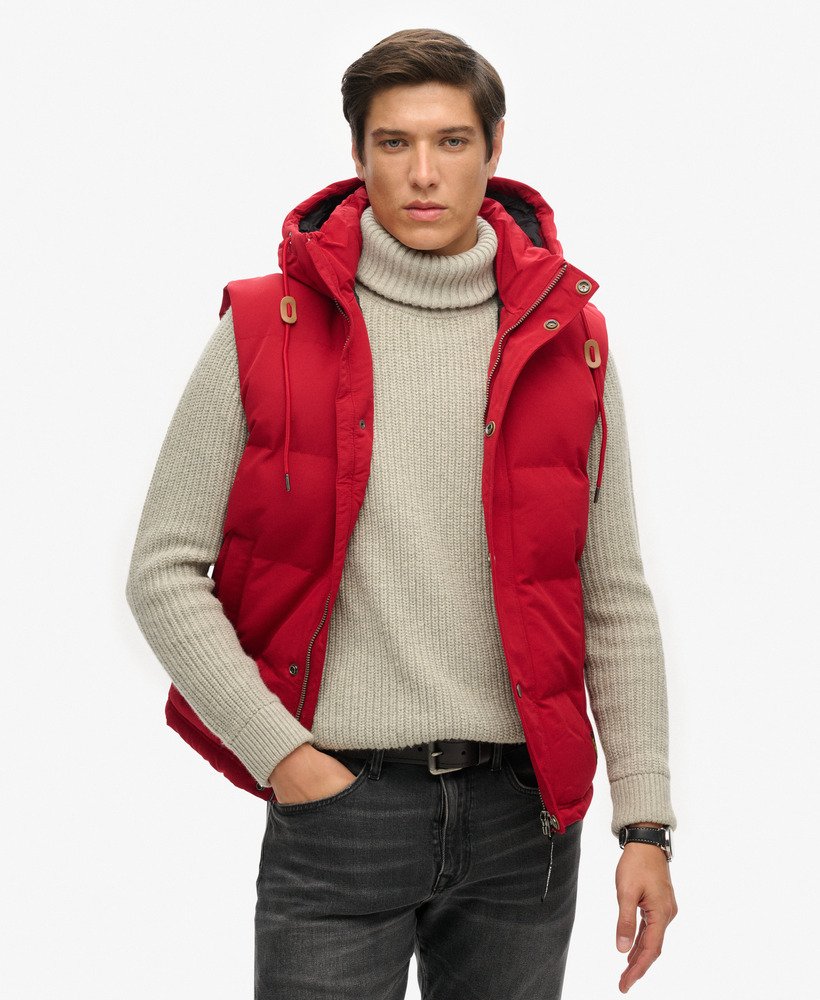 colete acolchoado com capuz everest na cor vermelho escuro