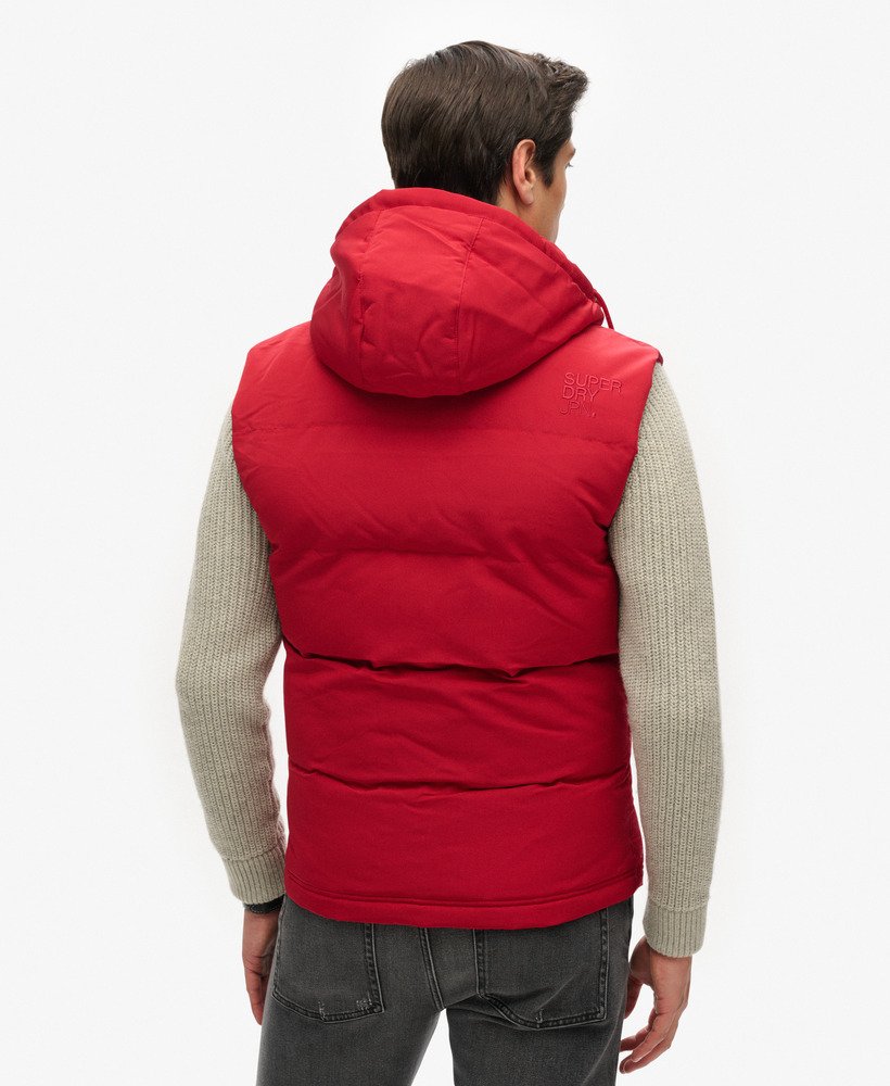 colete acolchoado com capuz everest na cor vermelho escuro
