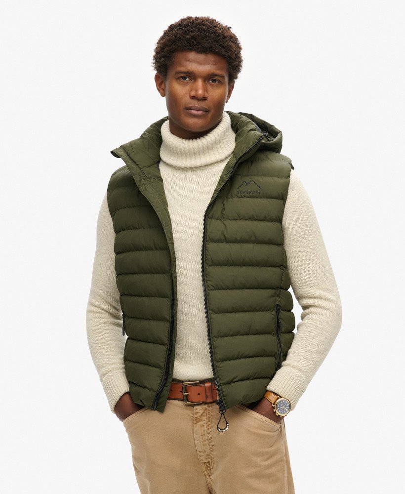 colete acolchoado com capuz fuji sport na cor verde musgo escuro