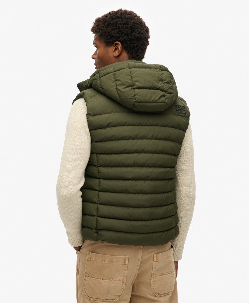 colete acolchoado com capuz fuji sport na cor verde musgo escuro