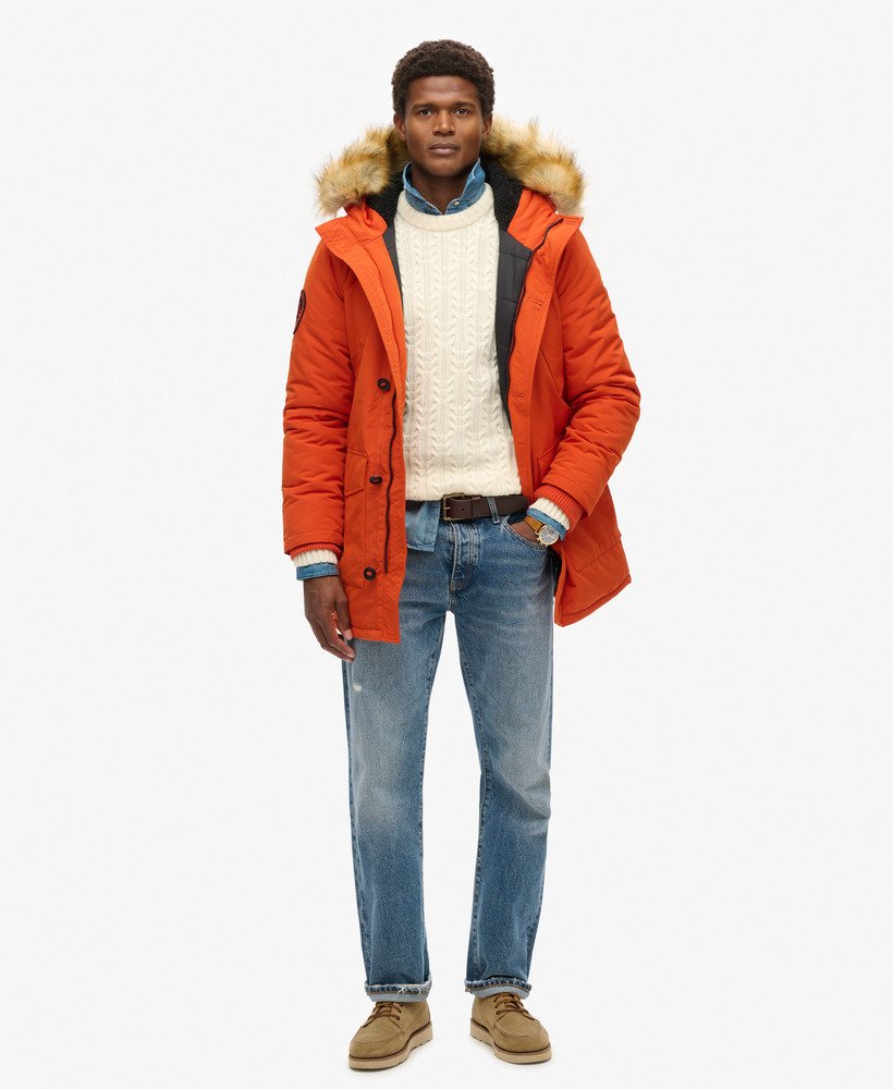 casaco parka com capuz everest em pele sintética na cor laranja abóbora.