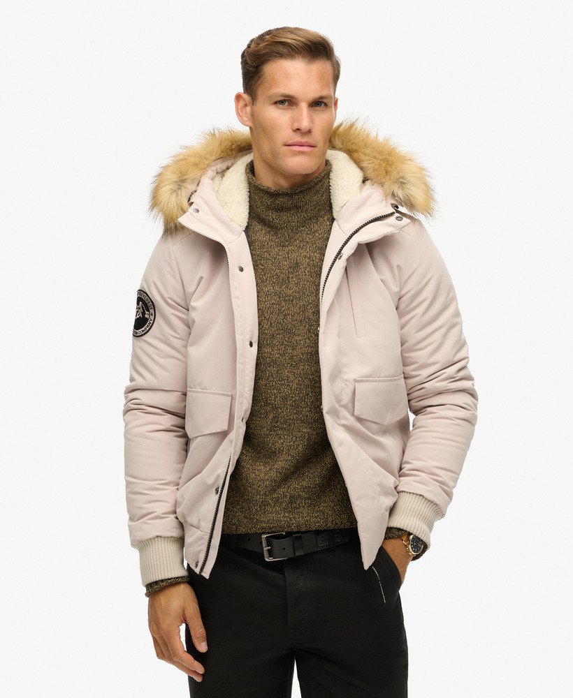 jaqueta bomber acolchoada everest com capuz na cor cinza chateau.