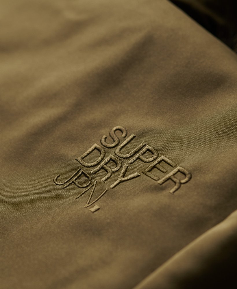 jaqueta bomber acolchoada everest com capuz na cor verde-oliva militar