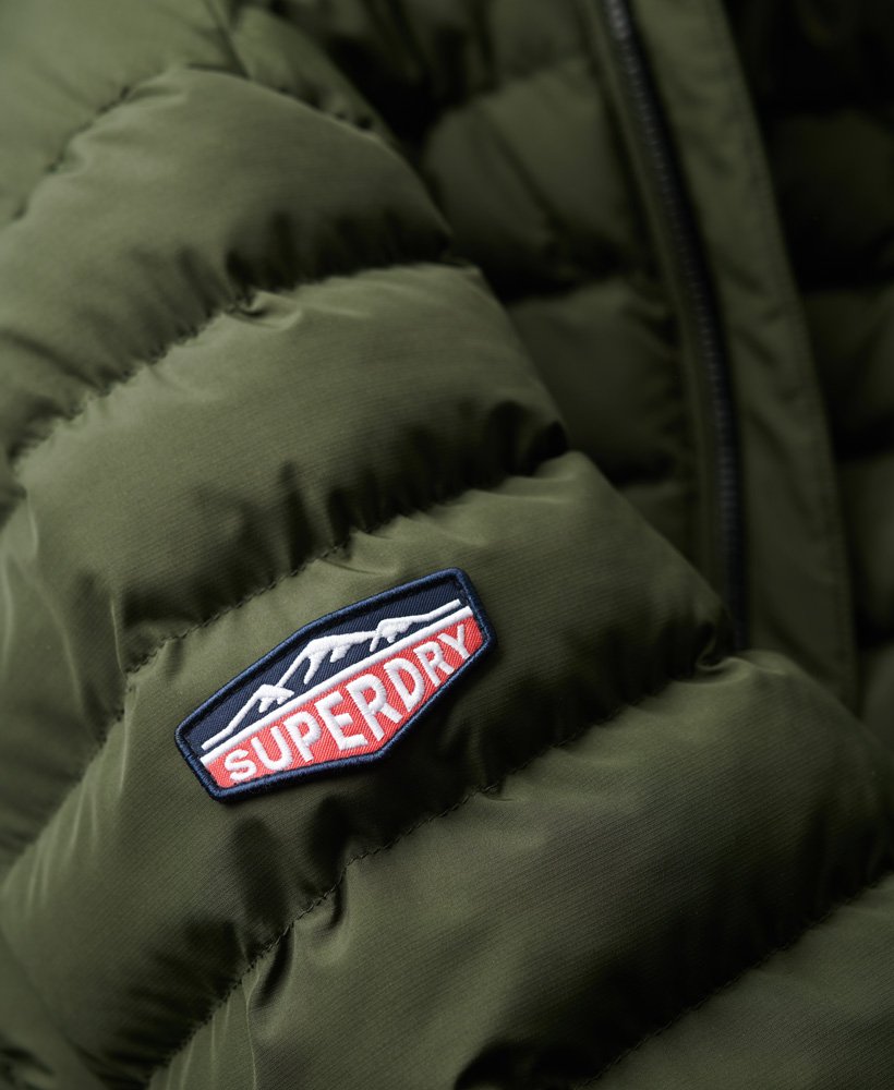 jaqueta acolchoada estampada fuji em verde musgo escuro