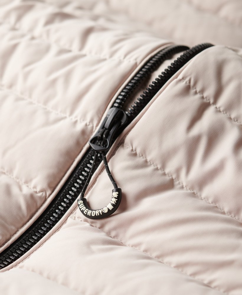 jaqueta acolchoada estampada fuji na cor cinza chateau