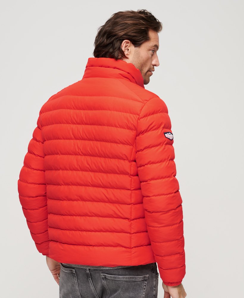 jaqueta acolchoada estampada fuji em vermelho pôr do sol