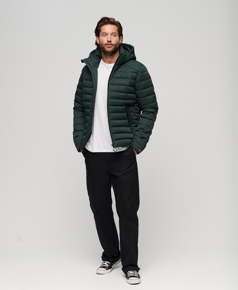 jaqueta fuji herringbone com capuz na cor verde escuro academy.