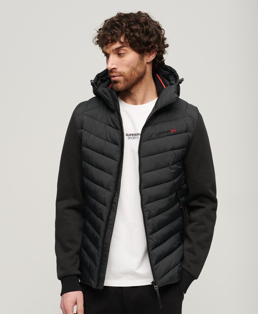 jaqueta acolchoada híbrida storm com capuz na cor preta.