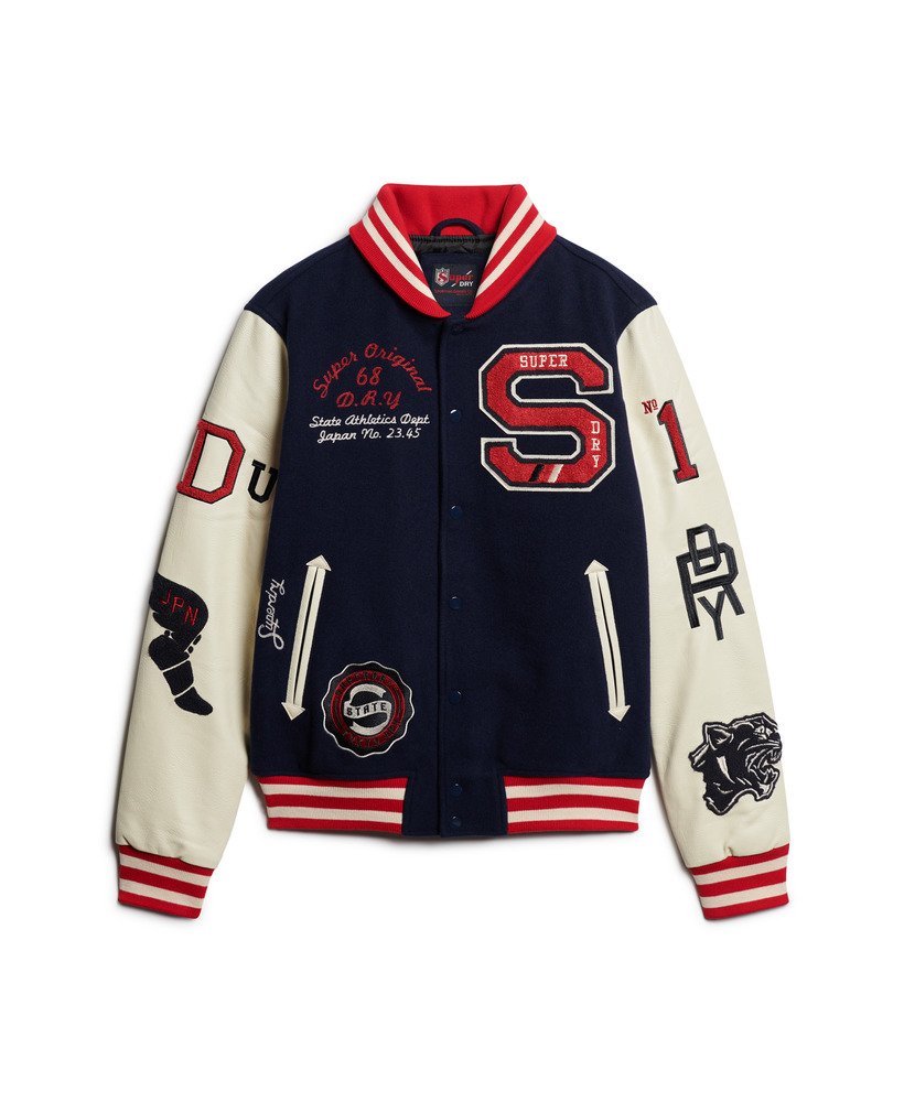 jaqueta bomber universitária com patches na cor azul marinho atlântico.
