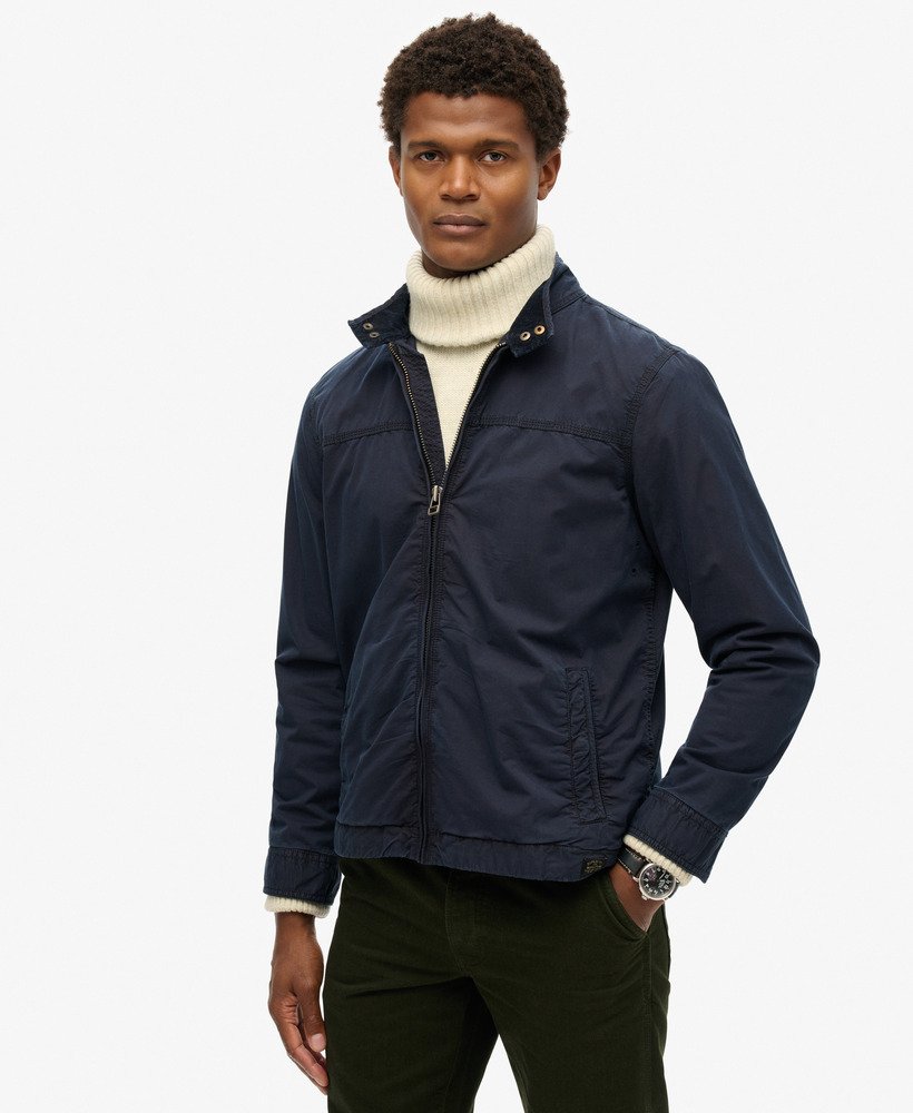 jaqueta harrington clássica na cor azul marinho eclipse.