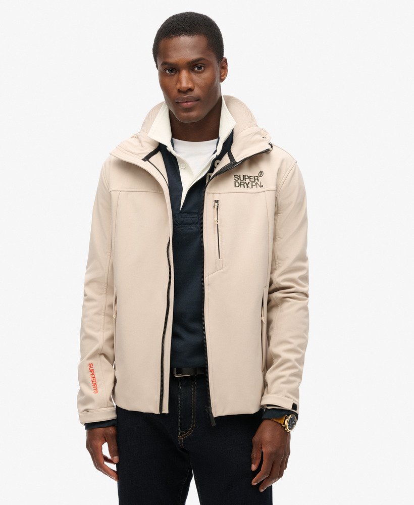 jaqueta trekker soft shell com capuz na cor cinza chateau