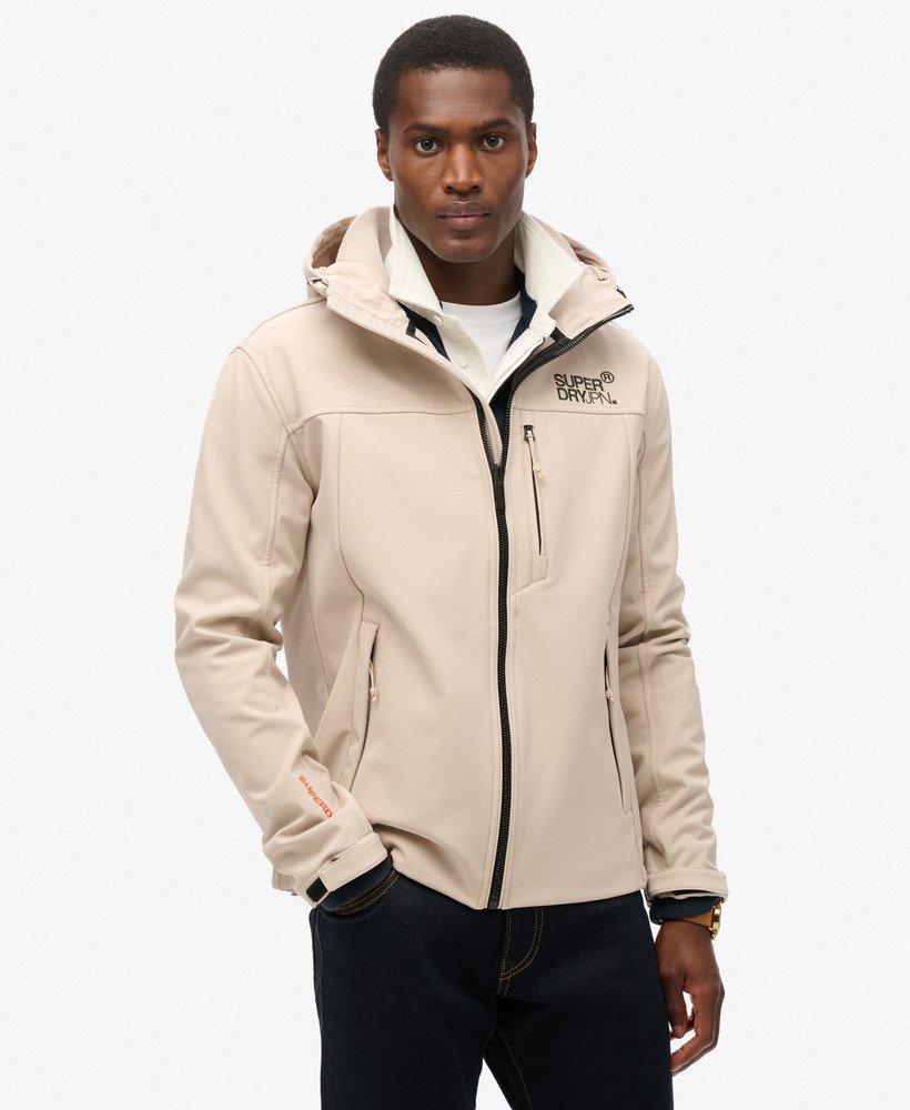 jaqueta trekker soft shell com capuz na cor cinza chateau