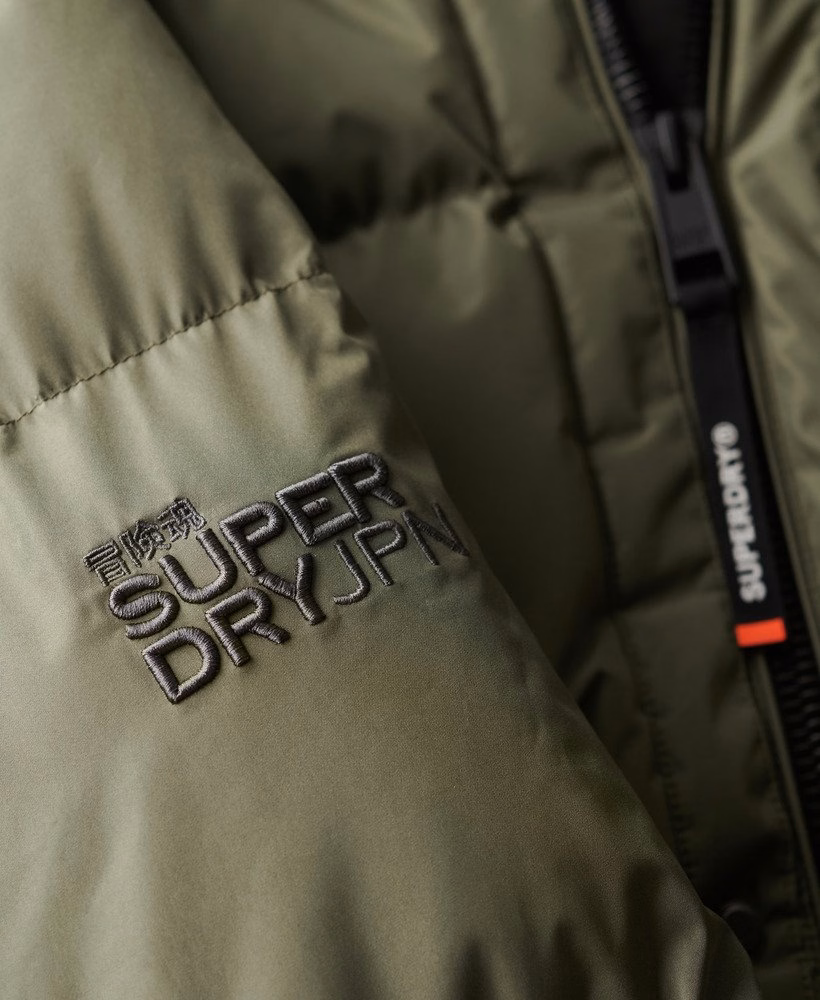 Casaco esportivo puffer com capuz