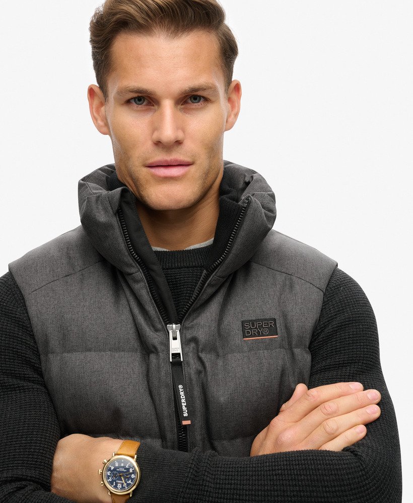 colete esportivo acolchoado em tweed cinza mesclado