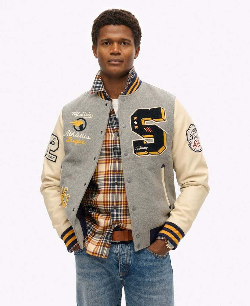 Jaqueta Bomber com Patches Universitários