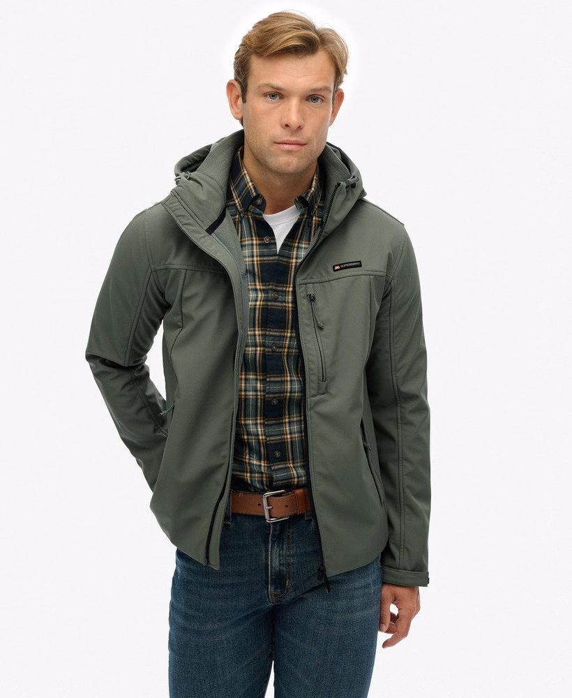 Jaqueta Trekker Soft Shell com Capuz