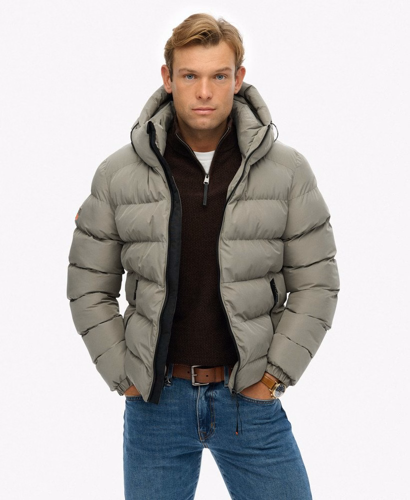 Jaqueta esportiva puffer com capuz