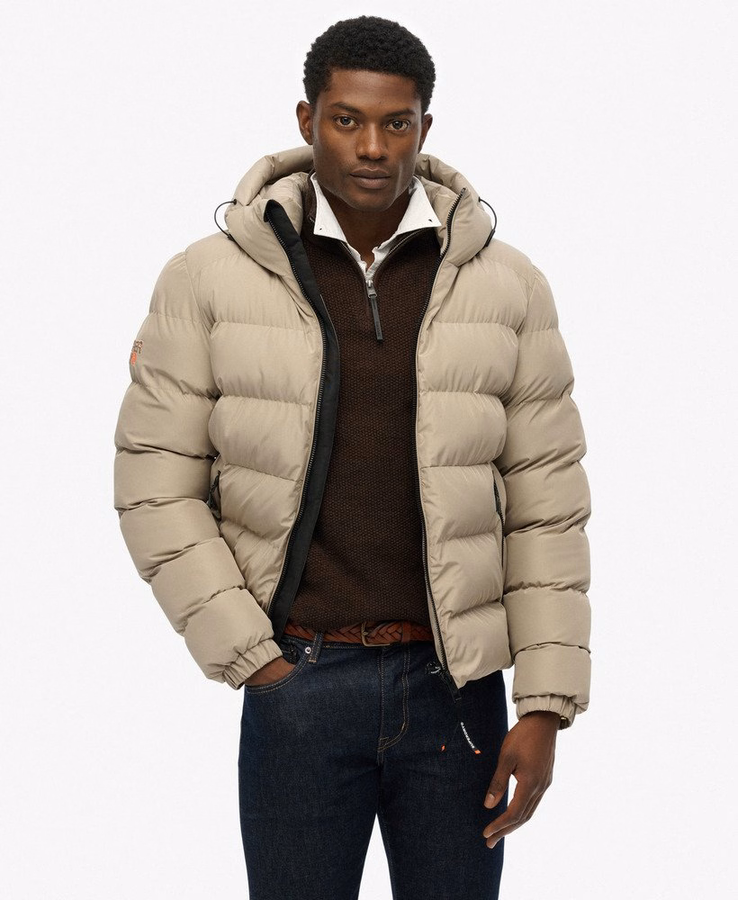Jaqueta esportiva puffer com capuz