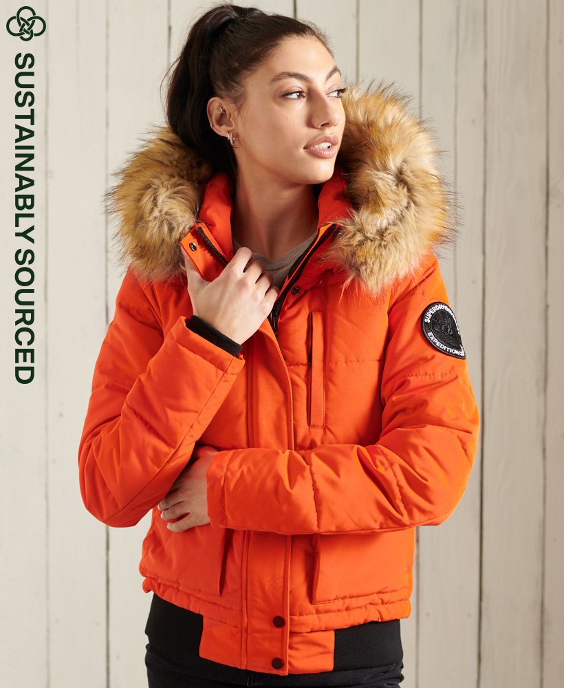 jaqueta bomber everest na cor laranja.