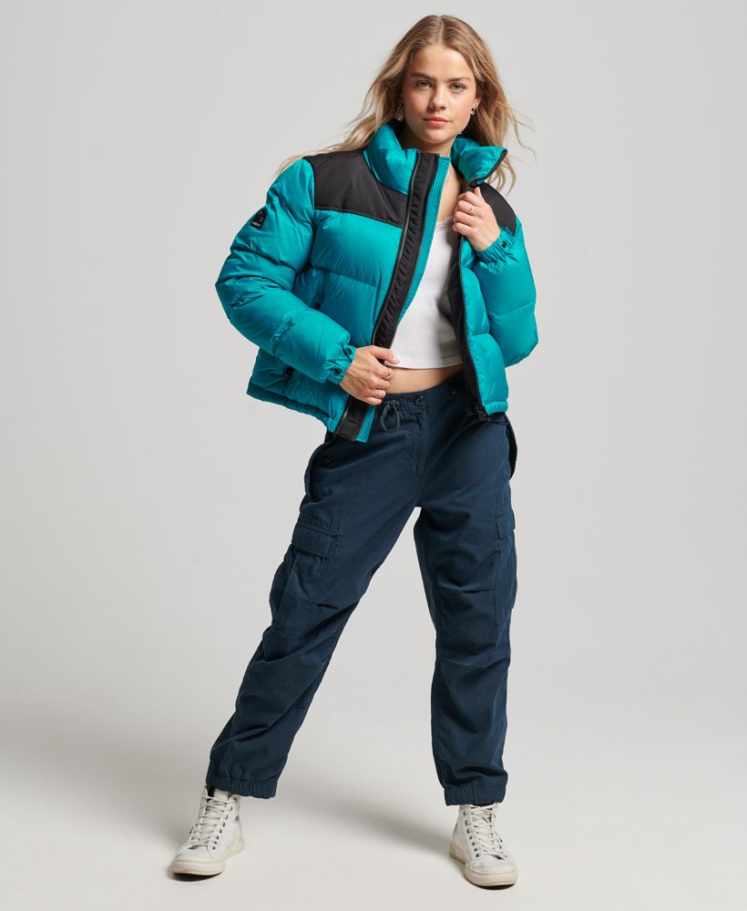 jaqueta puffer sportstyle code na cor verde tropical.