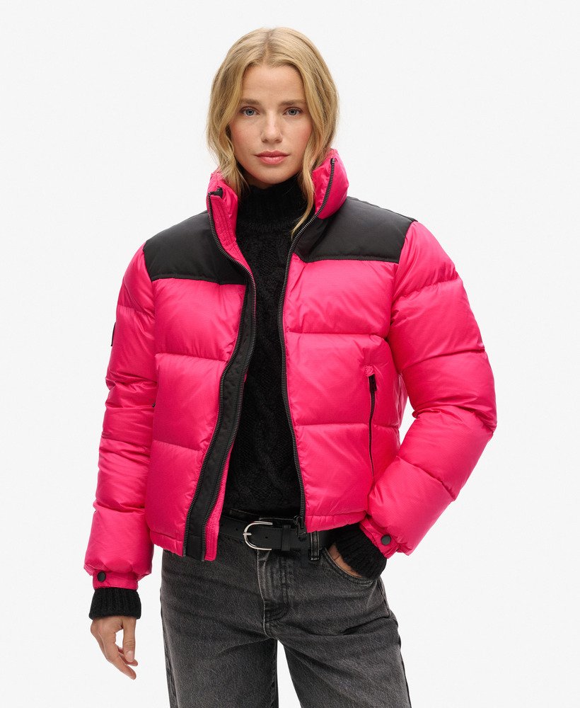 jaqueta puffer sportstyle code na cor rosa choque.