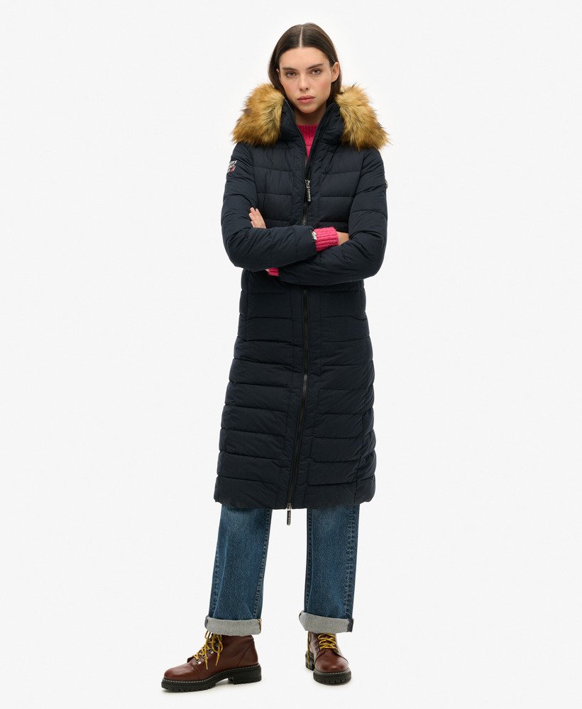 casaco puffer longo arctic na cor azul marinho.