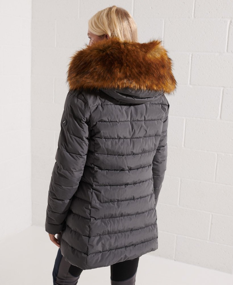 casaco puffer arctic taffer na cor carvão.