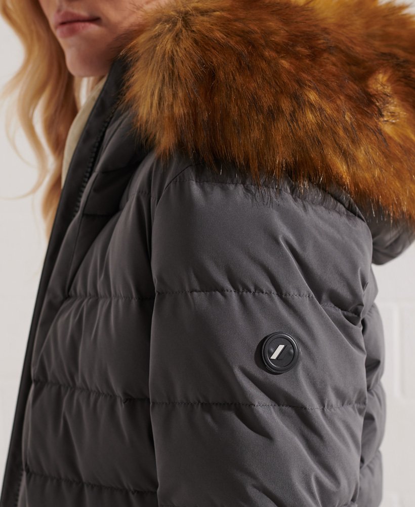 casaco puffer arctic taffer na cor carvão.