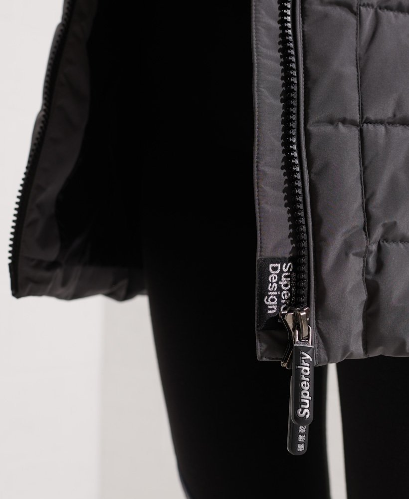 casaco puffer arctic taffer na cor carvão.