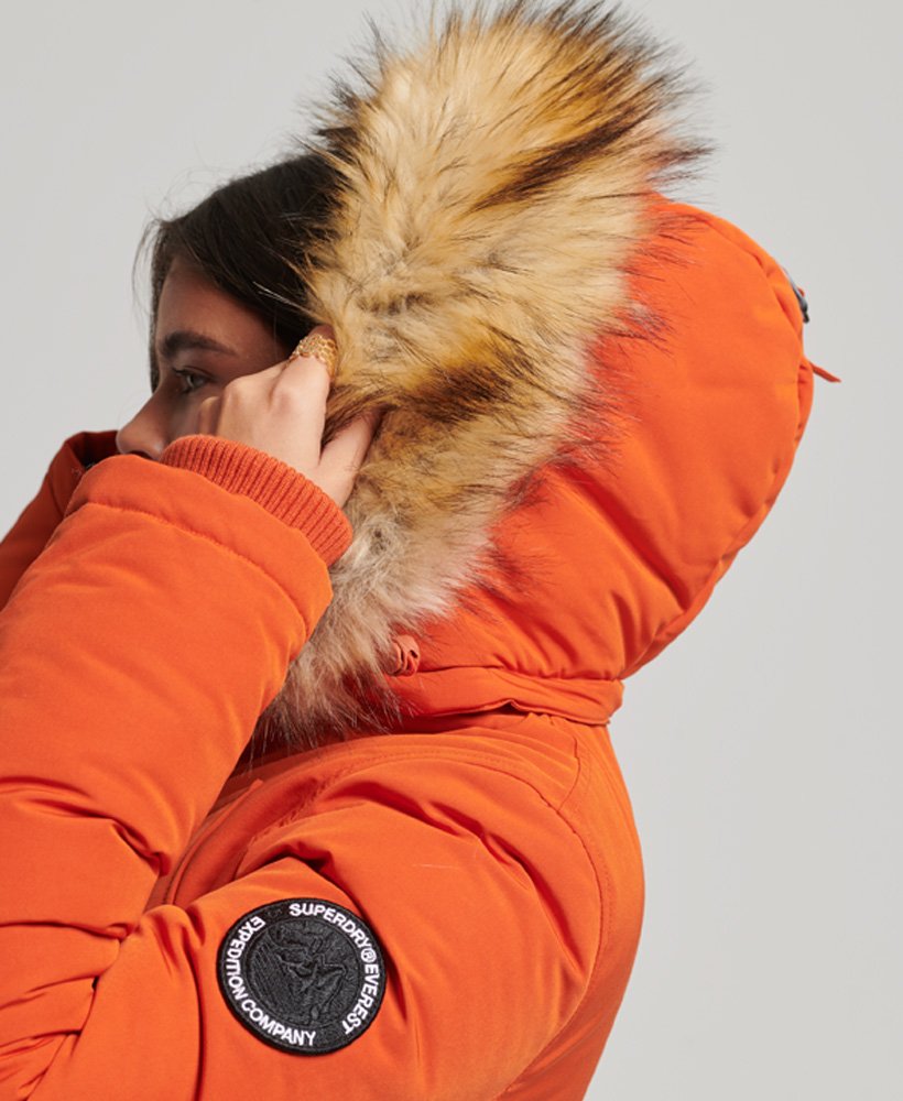 casaco everest parka na cor purê de abóbora