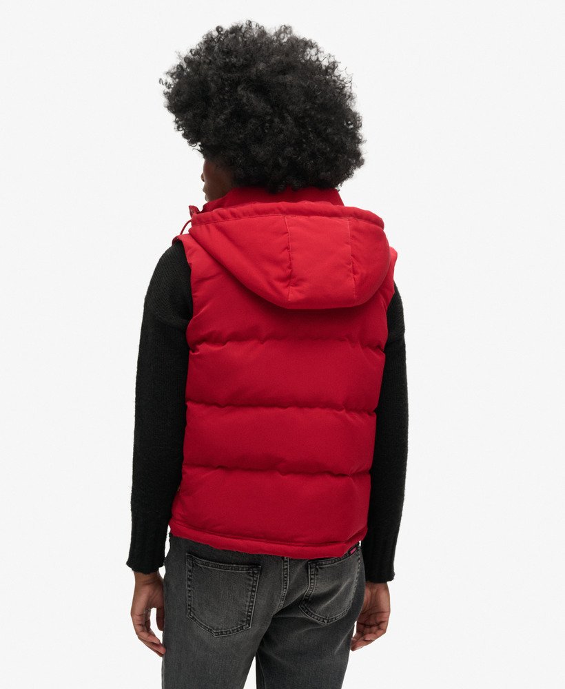 colete acolchoado com capuz everest na cor vermelha