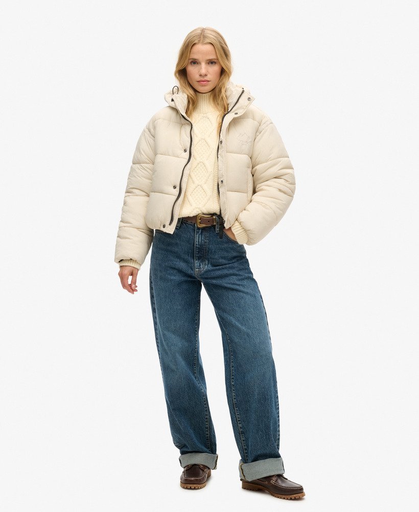 jaqueta puffer cropped estilo casulo para dias chuvosos