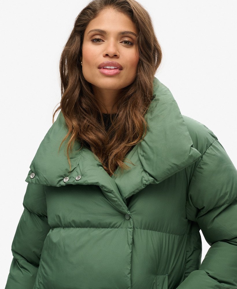 casaco puffer comprido na cor military duck