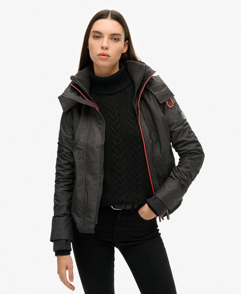 jaqueta corta-vento arctic sd com capuz e zíper frontal na cor cinza mesclado médiocoral choque.