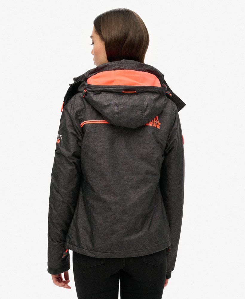 jaqueta corta-vento arctic sd com capuz e zíper frontal na cor cinza mesclado médiocoral choque.