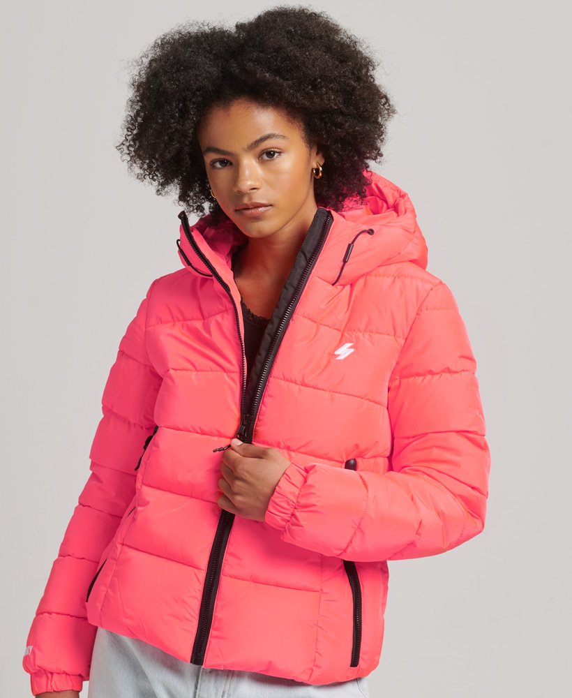 jaqueta puffer spirit sports com capuz na cor hyper fire coral