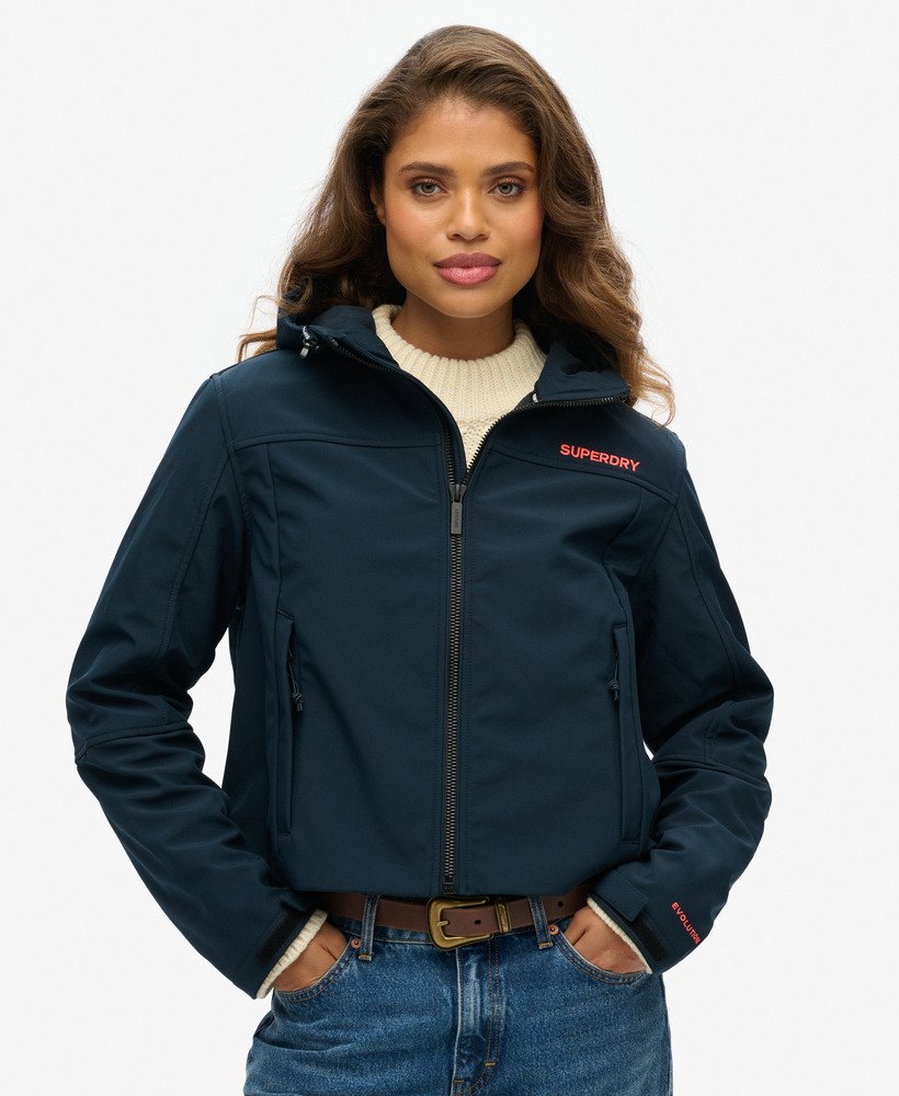 jaqueta softshell com capuz code trekker na cor azul marinho eclipsecoral