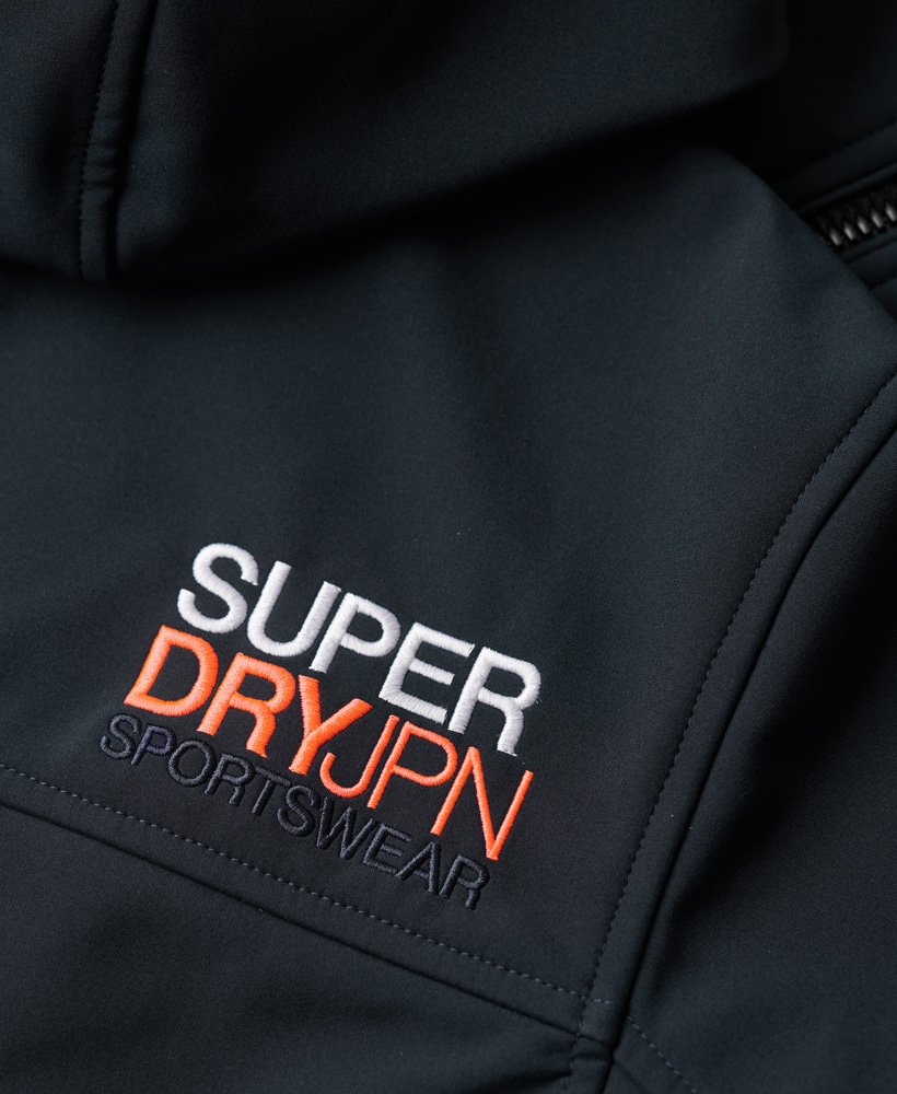 jaqueta softshell com capuz code trekker na cor azul marinho eclipsecoral