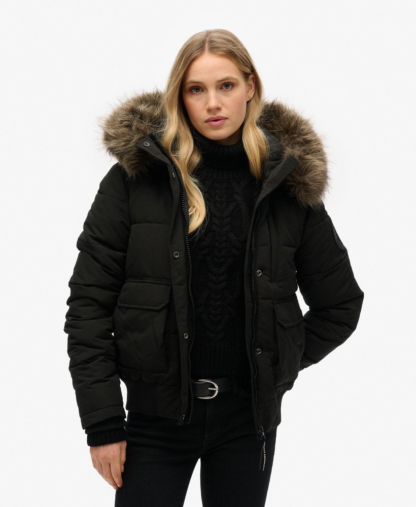 jaqueta bomber com capuz everest na cor preto jato